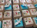 Petit-four